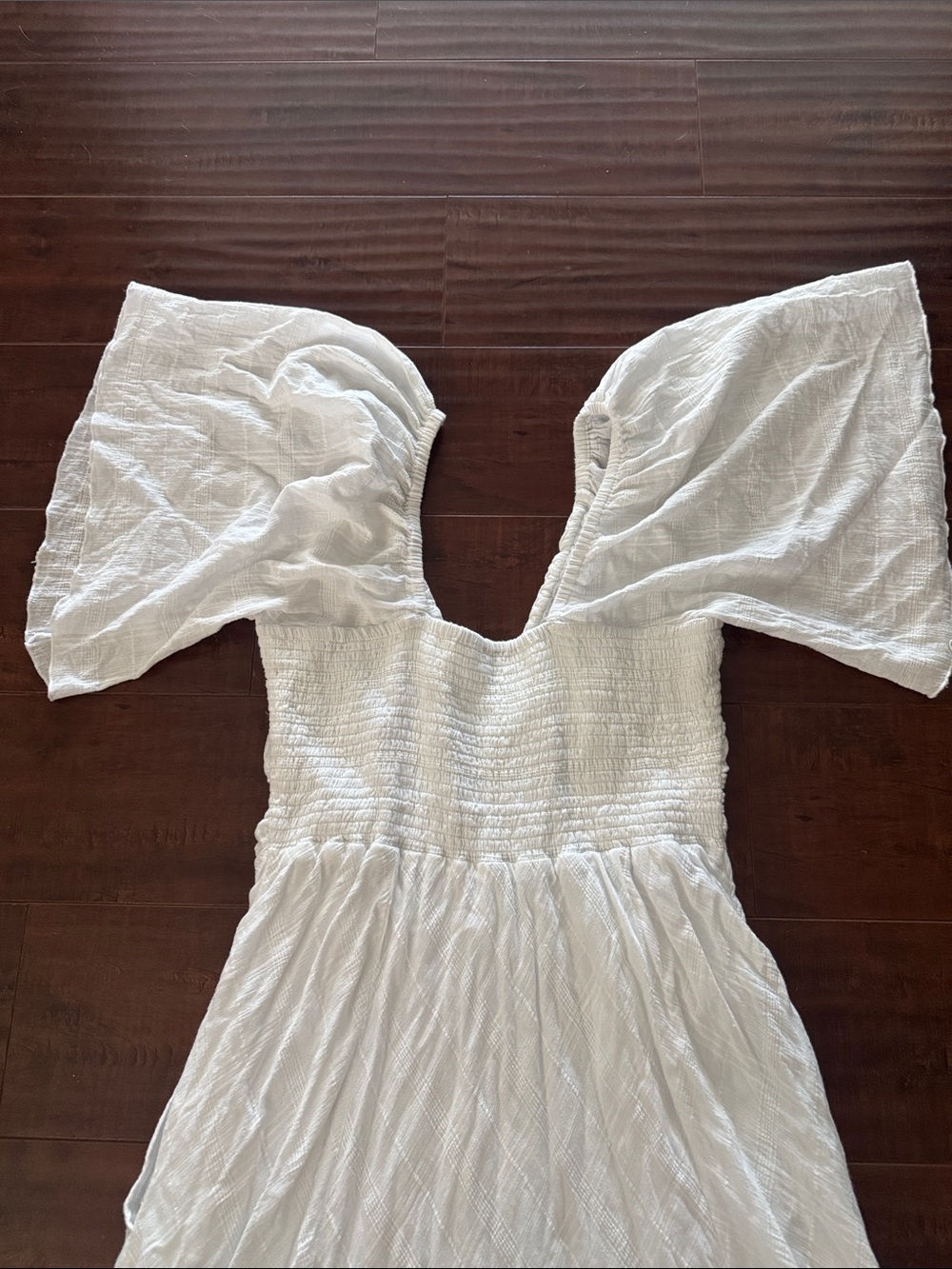 Free People Hard To Resist White Ruched Bodice Midi Dress w/Flutter Sleeves Sz M - Picture 9 of 12